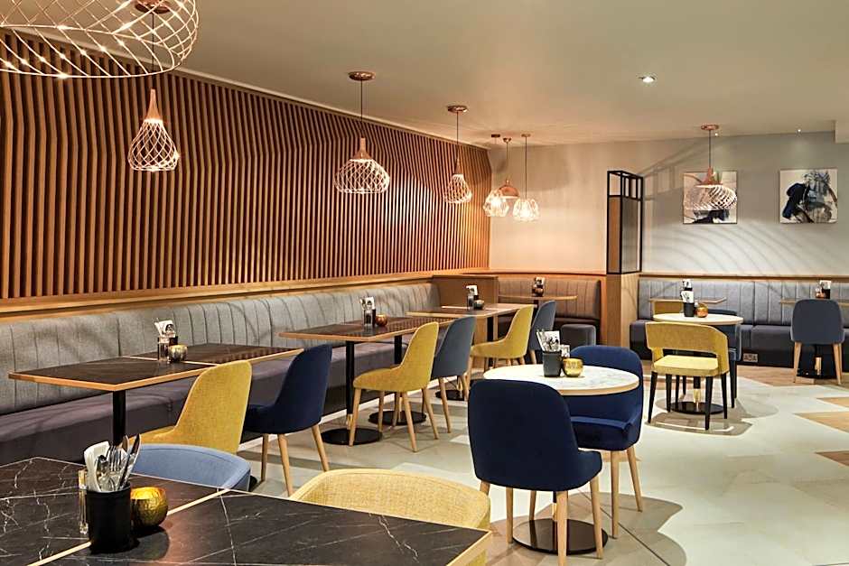 Courtyard by Marriott Oxford City Centre