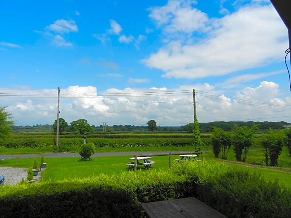 Schoolhouse Restaurant and Hotel