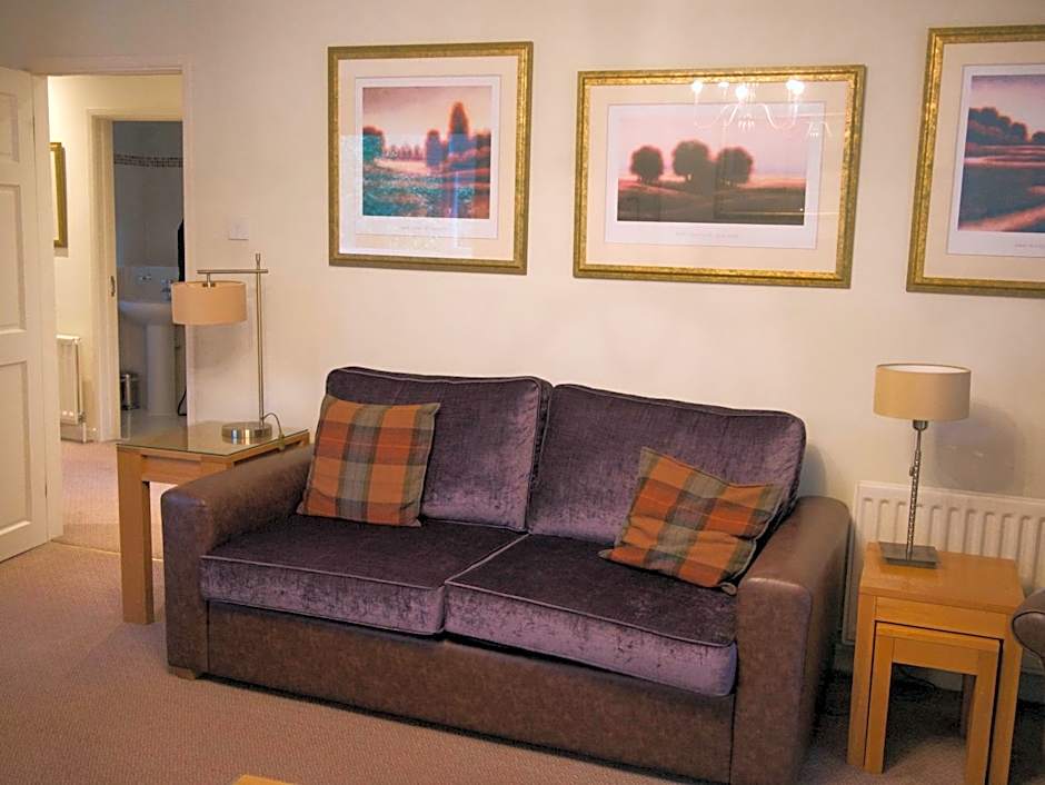 Elmers Court Hotel