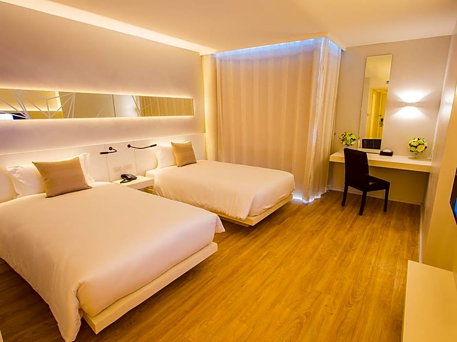 Crystal Hotel Hat Yai