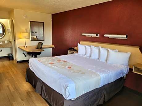 Red Oak Inn Southfield