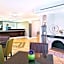 La Quinta Inn & Suites by Wyndham Champaign
