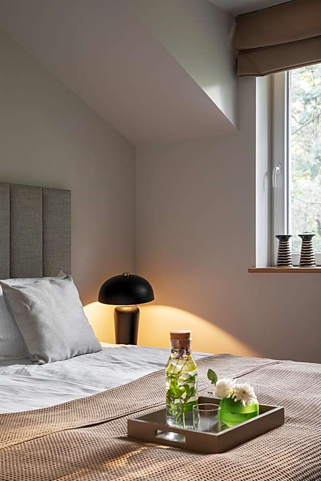 Rezydencja na Wzgórzu w zielonym sercu Łodzi przy Parku Krajobrazowym Ruda Wiilowa