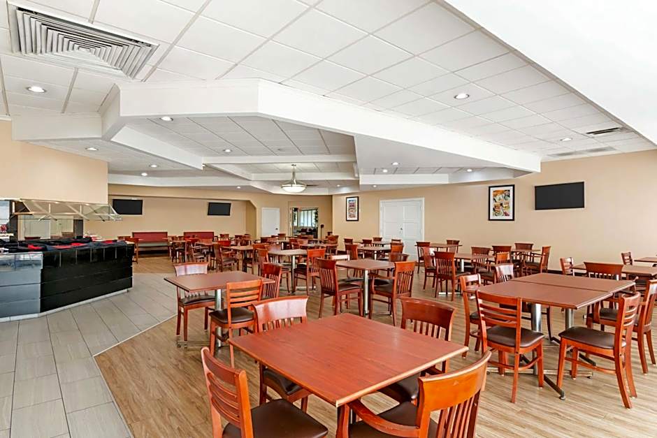 Best Western Plus Kansas City Sports Complex Hotel