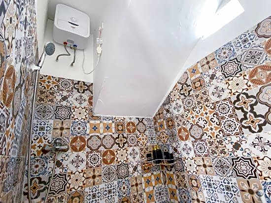 Kana Guest House Mitra RedDoorz