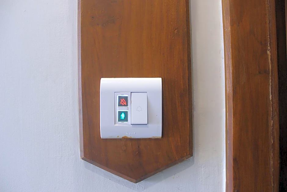 Hotel Saratharajans