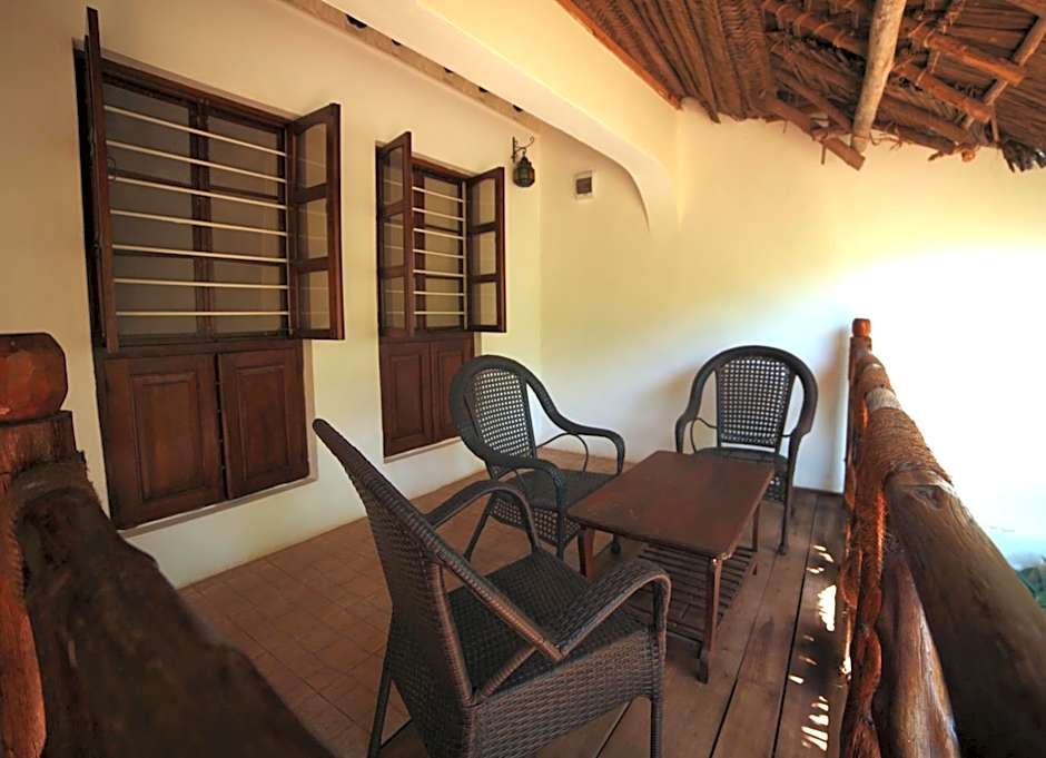Langi Langi Beach Bungalows