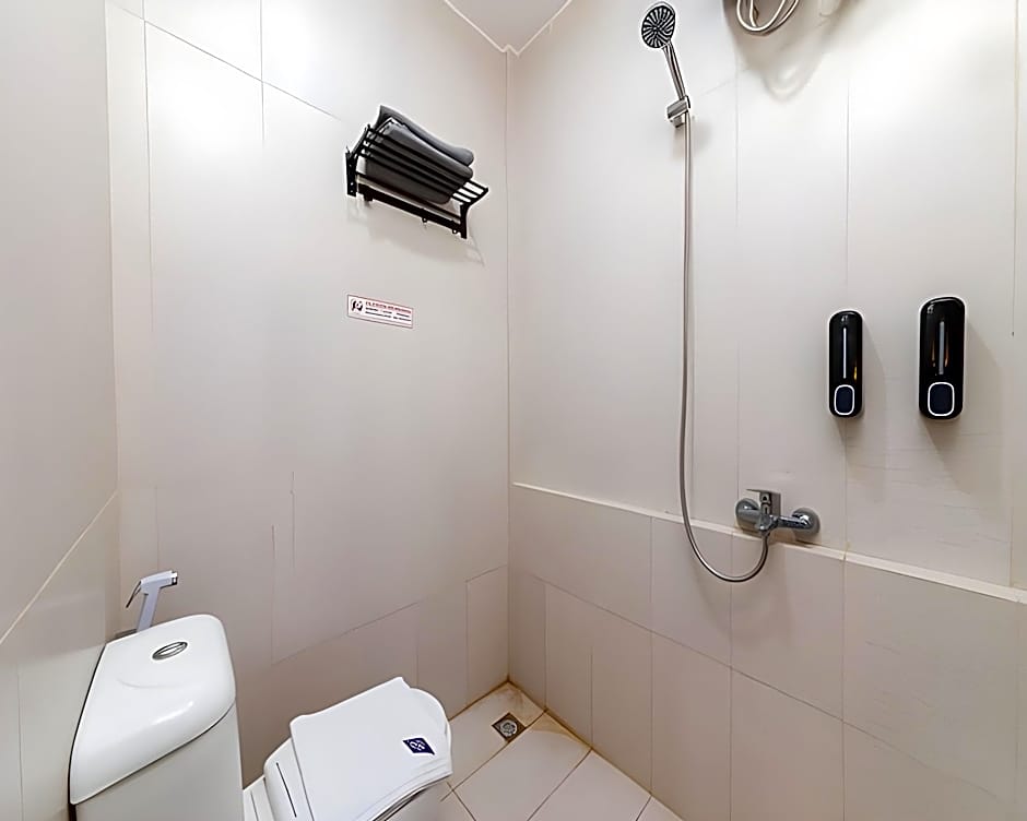 Urbanview Don Juan Pondok Gede by RedDoorz