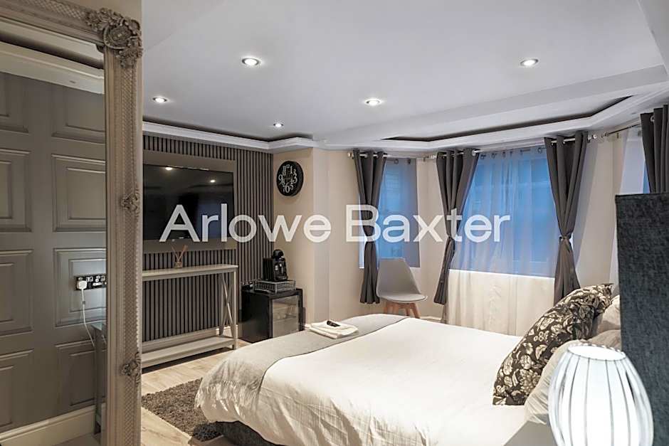 Hackney Suites - En-suite rooms & amenities