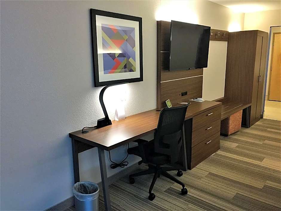 Holiday Inn Express & Suites Danville By IHG