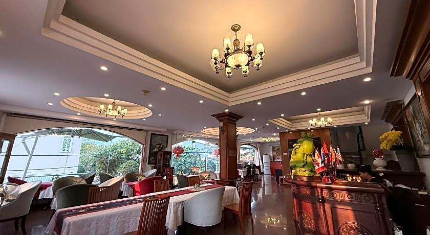 Hoa Phat Hotel & Apartment