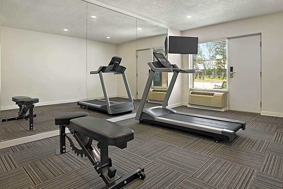 Days Inn by Wyndham Sarnia Harbourfront