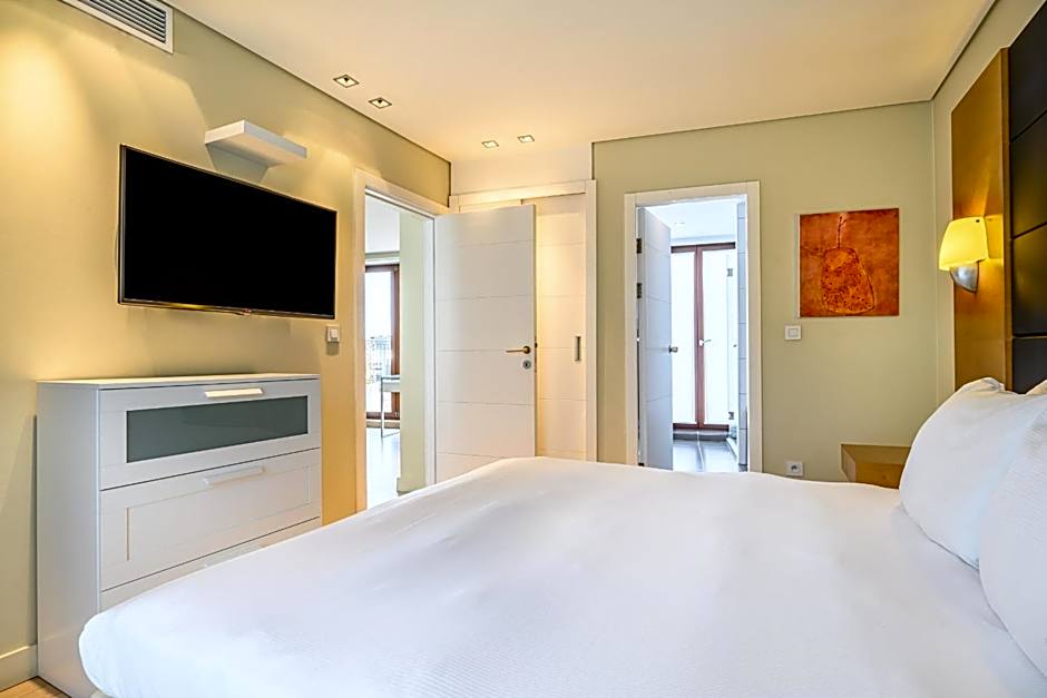 B-Aparthotels Grand Place