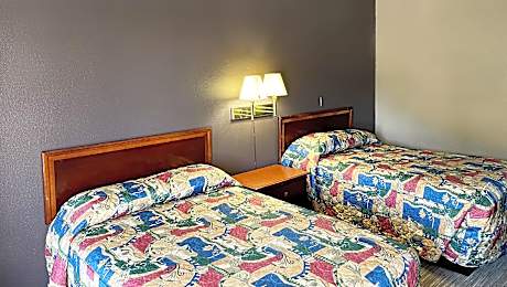 2 Double Beds Nonsmoking