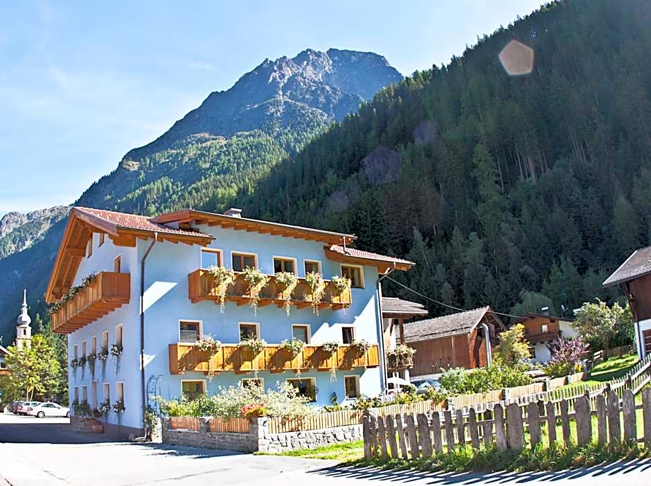 Tirolerhof - Appartementhaus