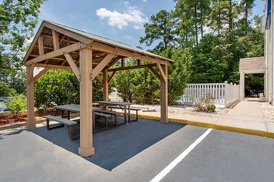 Microtel Inn & Suites by Wyndham Augusta Riverwatch