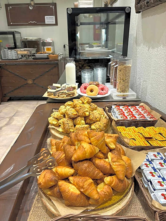 Samel Hotel