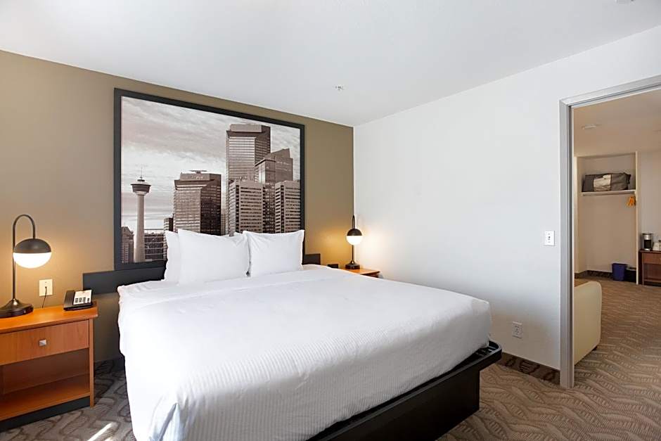 Super 8 by Wyndham Calgary Shawnessy Area