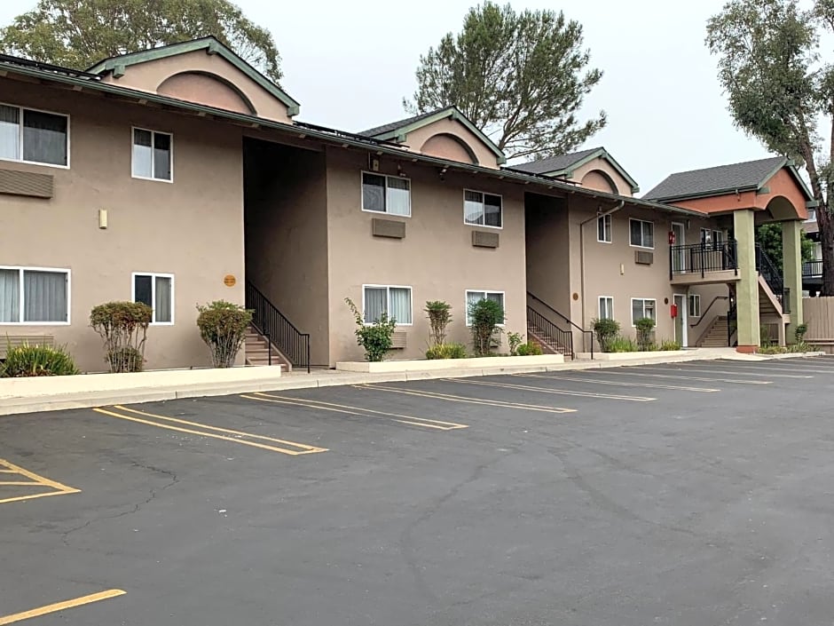 Olive Tree Inn & Suites