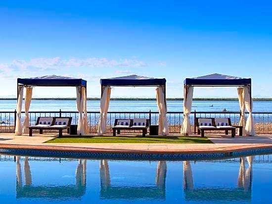 La Posada Hotel & Beach Club