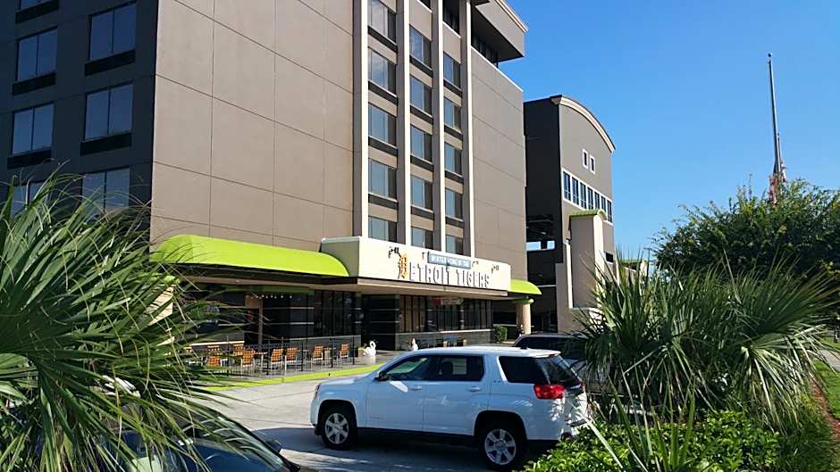Imperial Swan Hotel & Suites – Lakeland, FL