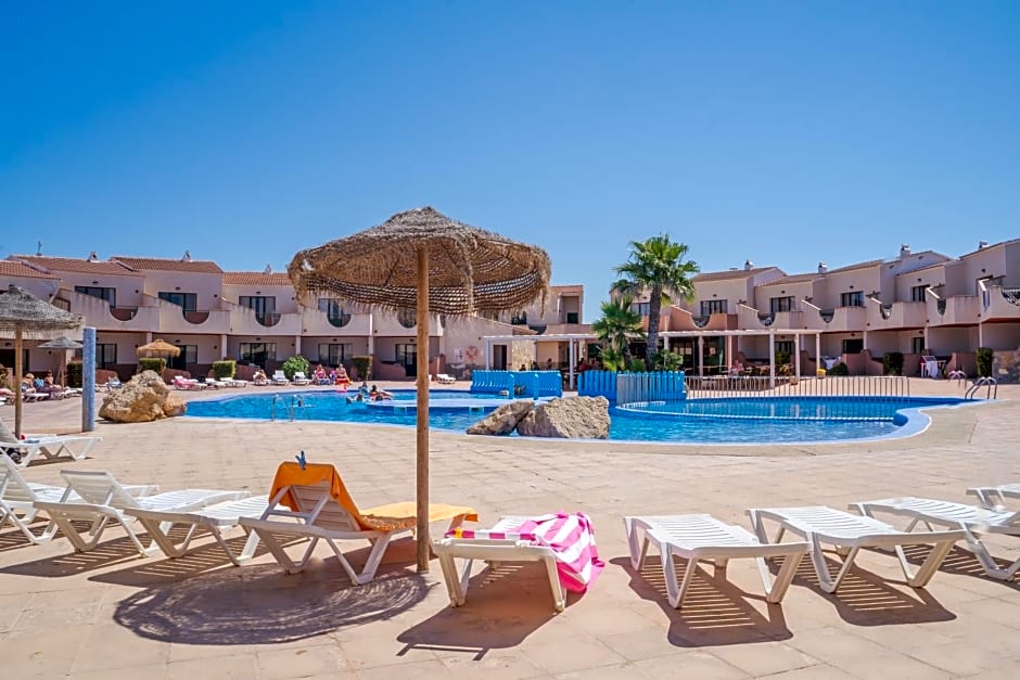 Apartamentos Lentiscos by MIJ