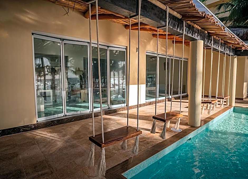 Generations Riviera Maya Family Resort - Catamaran, Aqua Nick & More Inclusive