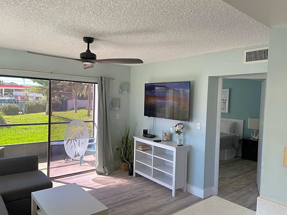 Ocean Village Club B-17