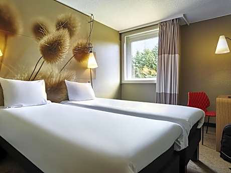 Standard Room with 2 Single Beds