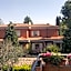 Aurelia Garden Gold B&B