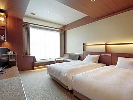 Deluxe Twin Room for 3 People with Sofa - Non-Smoking