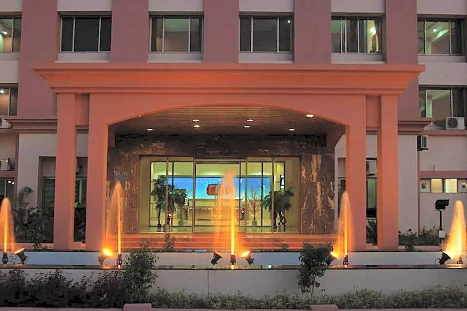 Lion Lords Inn-Rajula