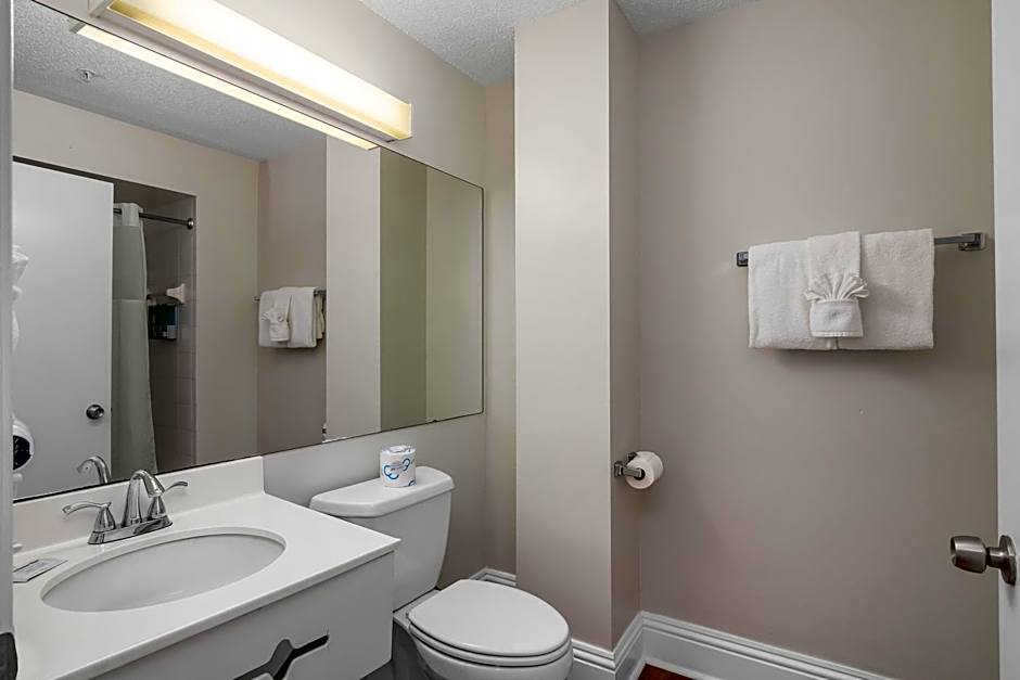 Naples Park Central Hotel