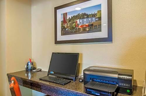 Comfort Inn & Suites Ashland