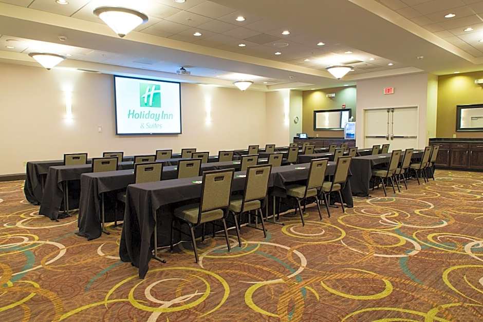Holiday Inn Hotel & Suites Bloomington Airport By IHG