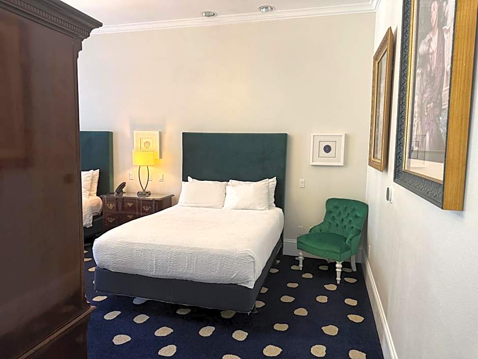 The Sterling Hotel