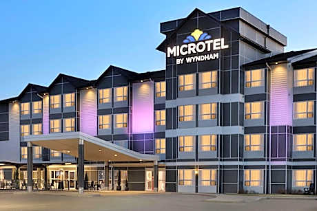 Microtel Inn & Suites By Wyndham Estevan