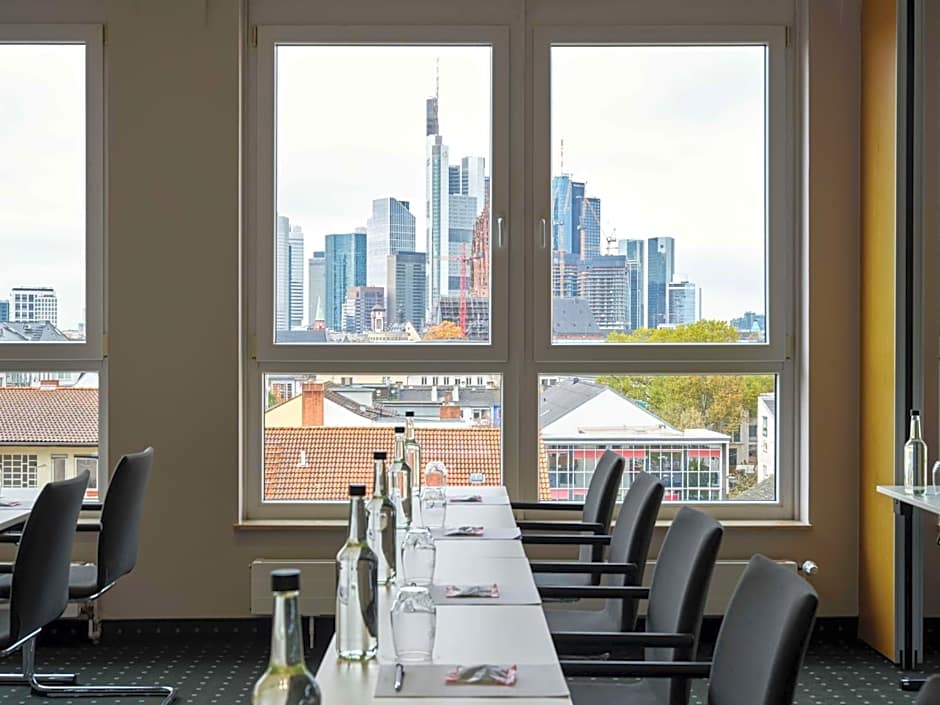 Fleming's Hotel Frankfurt Main-Riverside