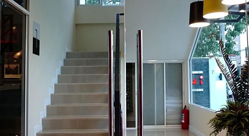 The Arni Sukhumvit 101