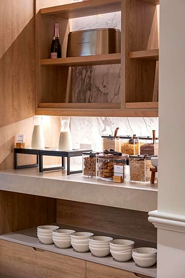 DoubleTree by Hilton Karaka