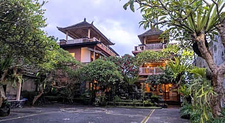 Uma Shanty Near to Lempuyang