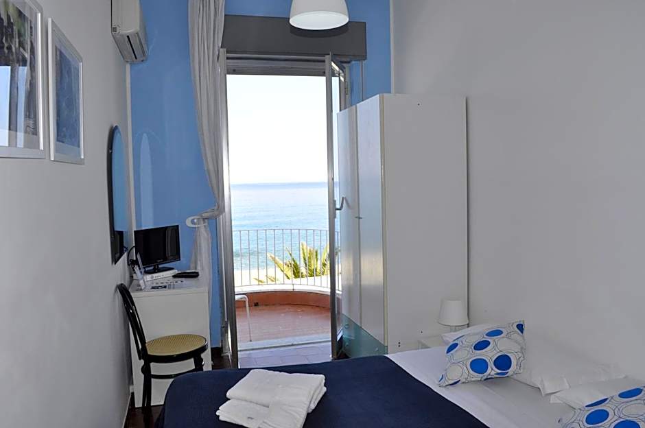 Hotel Ristorante La Scogliera - NUOVA GESTIONE