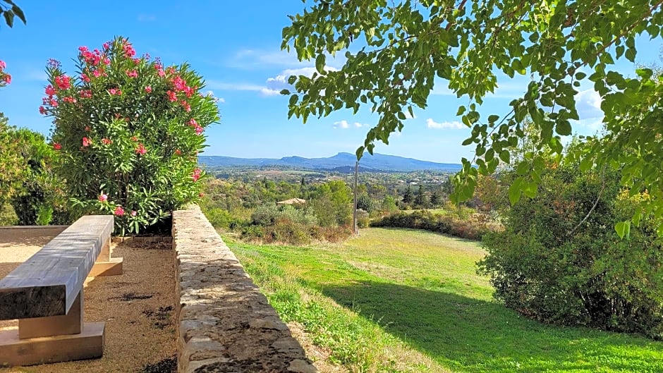 Le Mas de la Villarde