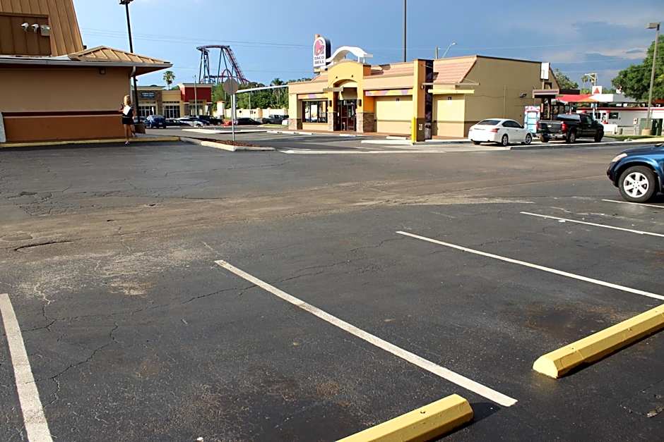 Tampa Inn Near Busch Gardens