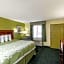 Days Inn & Suites by Wyndham Big Spring