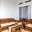 Urbanview Hotel One Family Maribaya by RedDoorz