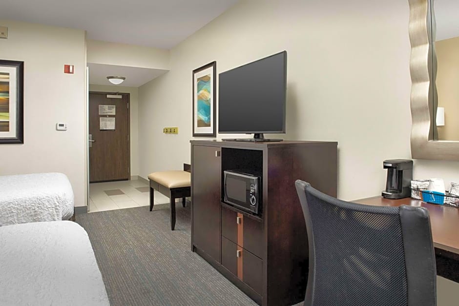 Hampton Inn By Hilton & Suites Alpharetta