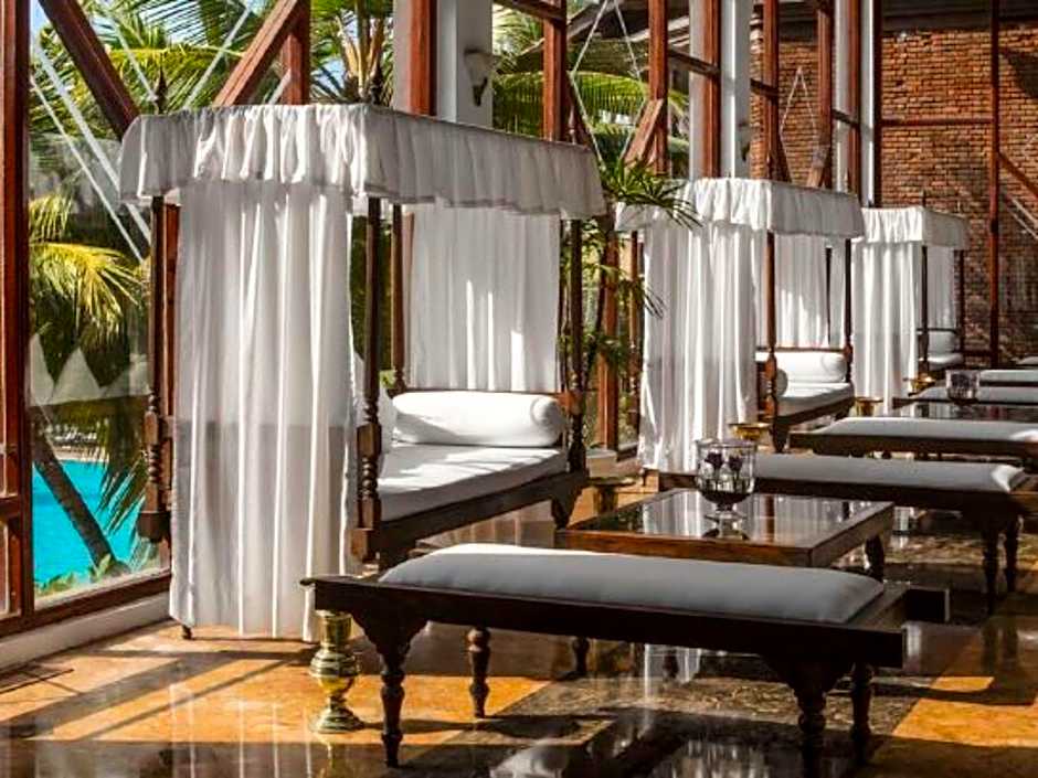 Royal Palms Beach Hotel