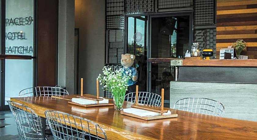 Space 59 Hotel