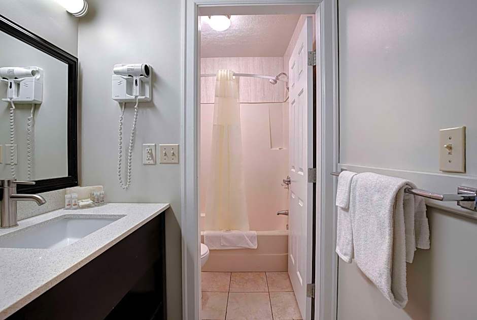 Days Inn by Wyndham Vernon